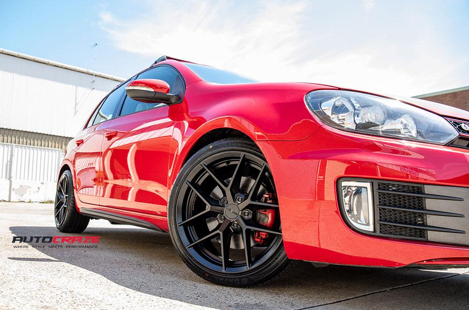 VOLKSWAGEN GOLF FLG MATTE BLACK
